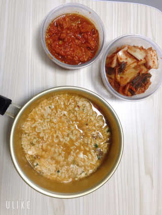라면 그대로가 제일 맛있는 더엄마라면 — 5점을 준 리뷰어가 2019년 7월 올린 사용 사진