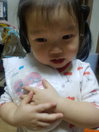 보솜이 베이비케어 팬티형 기저귀 — 5점을 준 리뷰어가 2019년 3월 올린 사용 사진