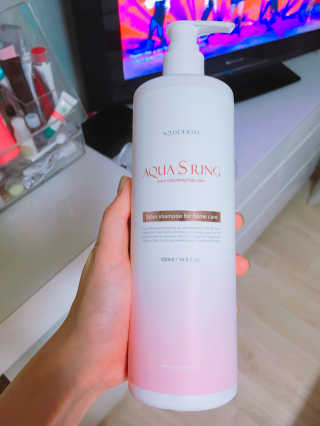 아쿠아큐링 아쿠아S링 퓨어리프레싱 헤어케어 500ml — 5점을 준 리뷰어가 2018년 7월 올린 사용 사진