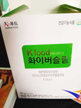 두루원 똥기사의 Kfood 화이버슬림 — 4.17점을 준 리뷰어가 2018년 7월 올린 사용 사진