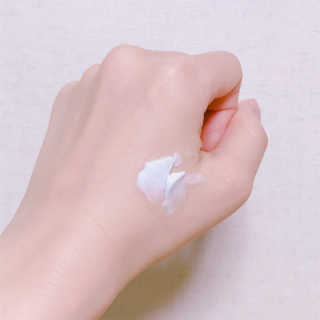 이지듀 디더블유 이지에프 크림 — 3.5점을 준 리뷰어가 2017년 1월 올린 사용 사진