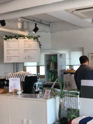 [카페26] 와플 아이스크림+아메리카노 2잔 set — 5점을 준 리뷰어가 2018년 8월 올린 사용 사진
