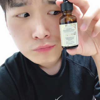 [스킨큐어] 산다화 비타민C 화이트닝 에센스 30ml — 4.5점을 준 리뷰어가 2019년 7월 올린 사용 사진