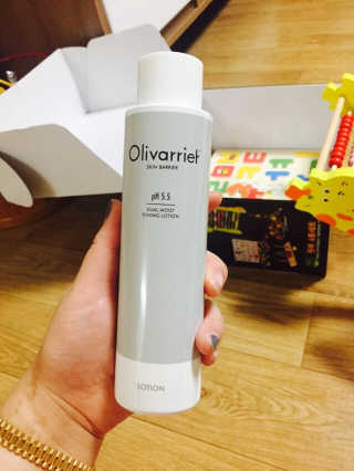 올리베리어 듀얼 모이스트 토닝 로션 — 4점을 준 리뷰어가 2016년 11월 올린 사용 사진