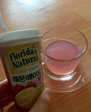 플로리다 내추럴 플로리다내추럴 레몬에이드  2종 — 5점을 준 리뷰어가 2018년 7월 올린 사용 사진