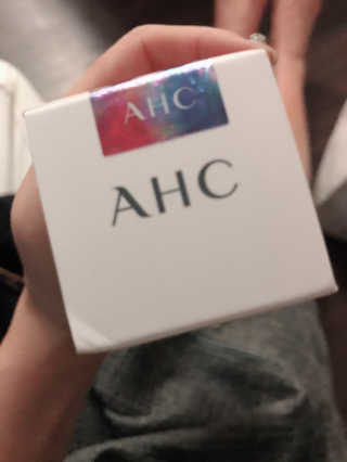 AHC 에이 에이치 씨 미니멀 10 워터리 에센스 — 4점을 준 리뷰어가 2018년 11월 올린 사용 사진