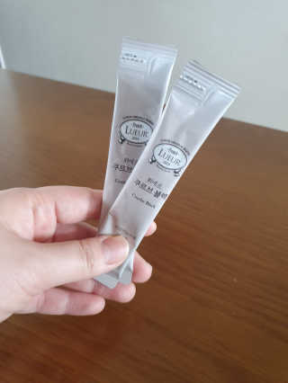 [하우투잇] 뤼에르 쿠르브 블랙 10ml x 30포 총 300ml — 4점을 준 리뷰어가 2020년 3월 올린 사용 사진