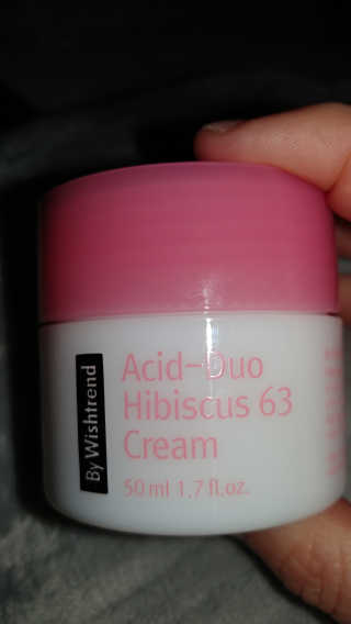 Wishtrend Acid-Duo 히비스커스 63 크림 — 5점을 준 리뷰어가 2019년 11월 올린 사용 사진