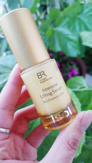아이소이 불가리안 로즈 인텐시브 리프팅 세럼 20ml 탄력세럼 — 4.67점을 준 리뷰어가 2018년 5월 올린 사용 사진
