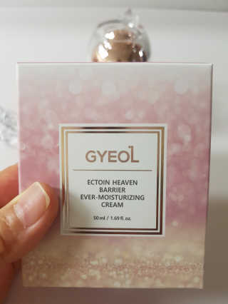 GYEOL 엑토인 헤븐 베리어 에버 모이스쳐라이징 크림 — 5점을 준 리뷰어가 2019년 11월 올린 사용 사진