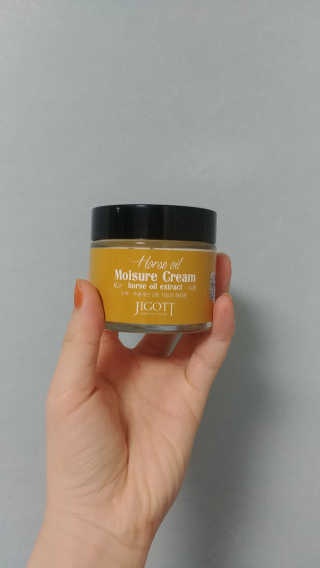 지고트 마유 모이스처 크림 70ml — 2.5점을 준 리뷰어가 2019년 4월 올린 사용 사진