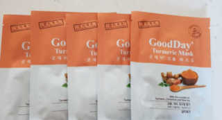 GoodDay Skincare GoodDay 강황 마스크 — 3점을 준 리뷰어가 2019년 5월 올린 사용 사진