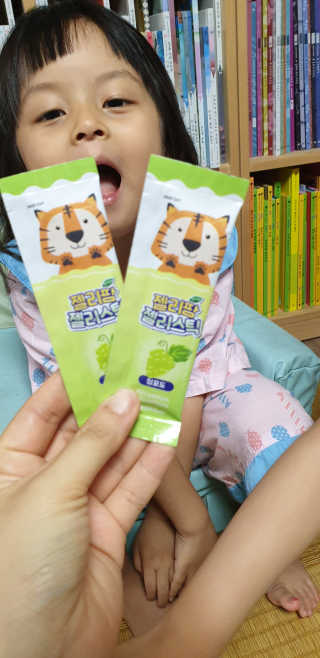 얼리버드 젤리팜 젤리스틱 — 5점을 준 리뷰어가 2019년 7월 올린 사용 사진