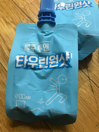 천호식품 숙취해서 헛개원샷, 타우린원샷 술푼너에게 — 4.67점을 준 리뷰어가 2017년 12월 올린 사용 사진