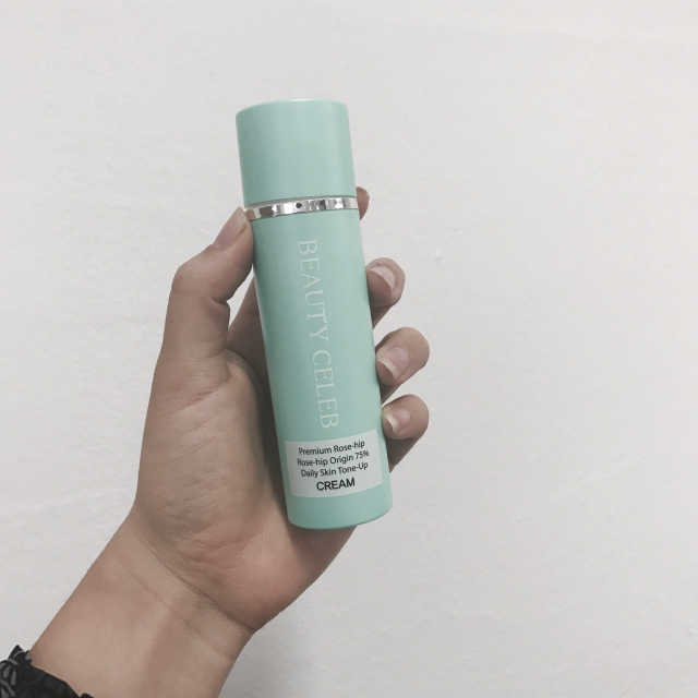 로즈힙 데일리 스킨 톤업 크림 리뷰 사진
