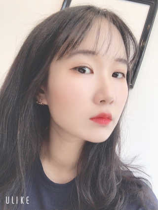 [블랙루즈] 펄블리 아이 글리터 4종 중 택 1 — 5점을 준 리뷰어가 2019년 8월 올린 사용 사진