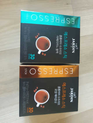 (주)쟈뎅 쟈뎅 에스프레소 스틱 [블랙+헤이즐넛 set] — 5점을 준 리뷰어가 2020년 3월 올린 사용 사진