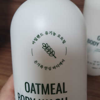 (주)에네스티 내추럴 촉촉  오트밀 바디워시 500ml — 4점을 준 리뷰어가 2019년 10월 올린 사용 사진