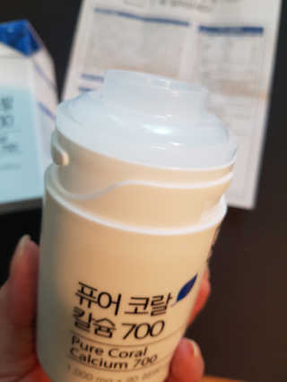 네츄럴굿띵스 퓨어 코랄 칼슘 700 30일분 — 4.67점을 준 리뷰어가 2018년 9월 올린 사용 사진