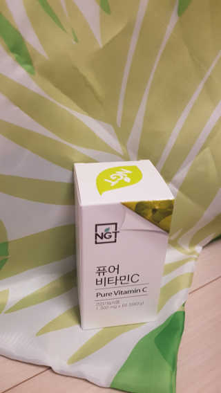 네츄럴굿띵스 퓨어 비타민C 30일분 — 5점을 준 리뷰어가 2018년 11월 올린 사용 사진