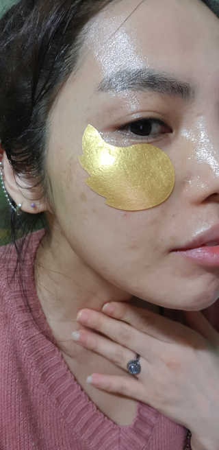 푸츄푸츄 Real repair skin cell premium patch — 5점을 준 리뷰어가 2018년 10월 올린 사용 사진