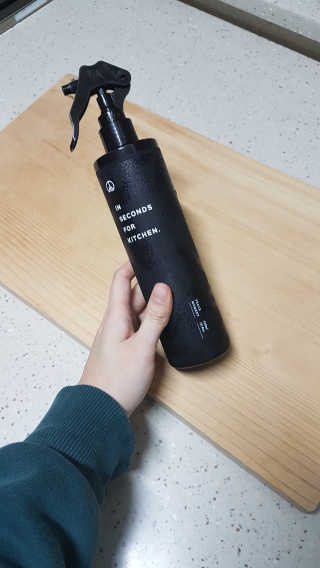 PEACE MOMENT 피스모먼트 인세컨즈포키친 320mL 천연살균소독제 — 4점을 준 리뷰어가 2019년 2월 올린 사용 사진