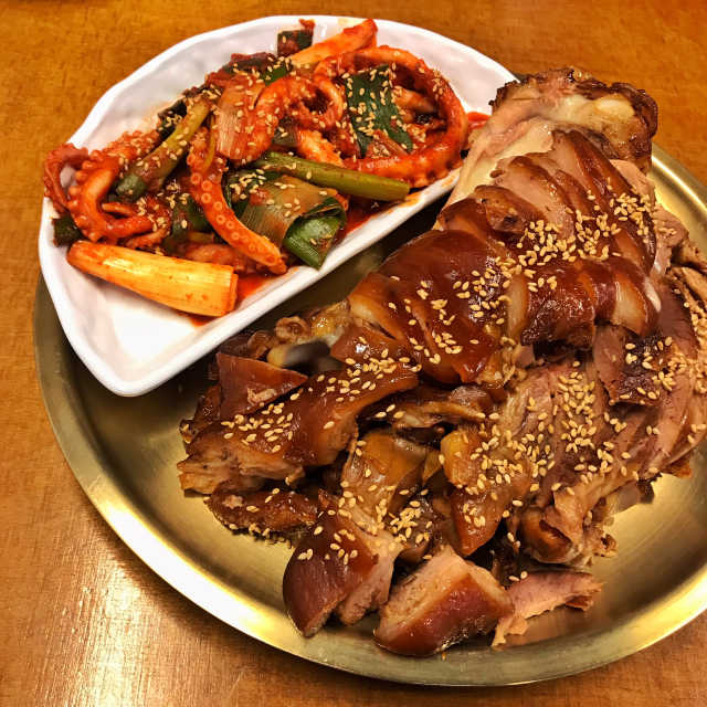 [동네맛집족발] 4개 족발 중 택1 리뷰 사진