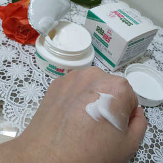 세바메드 우레아 수분폭탄크림 50ml — 4.5점을 준 리뷰어가 2019년 12월 올린 사용 사진