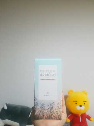 신소라 코스메틱 SINSOLA COSMETIC 신소라 모이스춰 클렌징 워터 — 4.83점을 준 리뷰어가 2017년 11월 올린 사용 사진