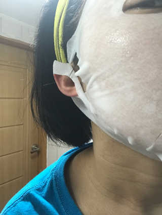 더메이런 듀얼 이펙트 스트레치 리프팅 마스크 — 4점을 준 리뷰어가 2017년 1월 올린 사용 사진