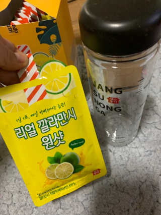 장수농가 리얼깔라만시 원샷 50ml 10팩+보틀 — 5점을 준 리뷰어가 2019년 5월 올린 사용 사진
