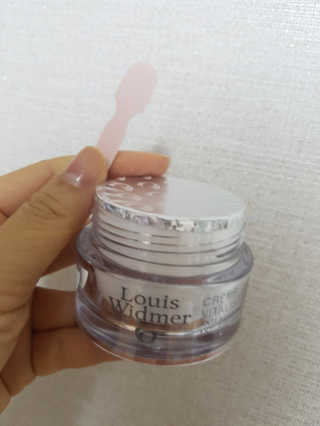 루이스 비드마 바이탈라이징 크림 50ml — 4.83점을 준 리뷰어가 2018년 10월 올린 사용 사진