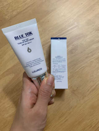 [룰루앤코] 블루톡 톤업 광채 크림 — 4.5점을 준 리뷰어가 2020년 2월 올린 사용 사진