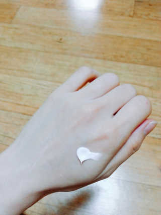 플렉스파워에이더블유에스 리커버리크림 30ml — 2.33점을 준 리뷰어가 2017년 5월 올린 사용 사진