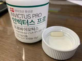 라플레 염창환 박사의 3세대 유산균, 인빅터스 프로 — 5점을 준 리뷰어가 2018년 12월 올린 사용 사진