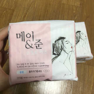메이앤준 소프트맥스 생리대 — 4.5점을 준 리뷰어가 2019년 4월 올린 사용 사진