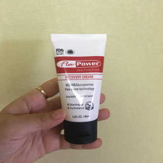 플렉스파워에이더블유에스 리커버리크림 30ml — 4.5점을 준 리뷰어가 2017년 6월 올린 사용 사진