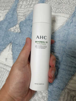 AHC 에이 에이치 씨 미니멀 10 워터리 에센스 — 3점을 준 리뷰어가 2018년 11월 올린 사용 사진