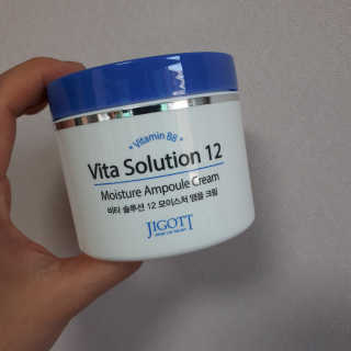 지고트 비타솔루션12 모이스처 앰플 크림 100ml — 4점을 준 리뷰어가 2019년 6월 올린 사용 사진