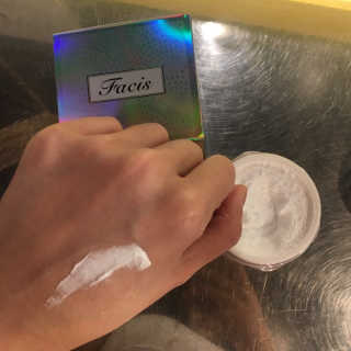파시스 올인원 진주 화이트닝 크림 100ml — 4점을 준 리뷰어가 2018년 12월 올린 사용 사진