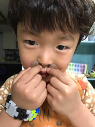 네츄럴굿띵스 퓨어 키즈 멀티비타민 앤 미네랄 30일분 — 5점을 준 리뷰어가 2017년 10월 올린 사용 사진