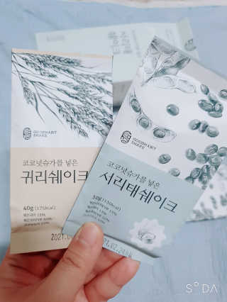[착한습관]건강한 한끼, 귀리 쉐이크와 서리태 쉐이크 — 4점을 준 리뷰어가 2019년 7월 올린 사용 사진