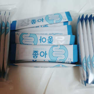 메이준뉴트리 모유유래 유산균 장좋아 2gx30포 — 4.5점을 준 리뷰어가 2020년 2월 올린 사용 사진