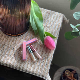 [블랙루즈] 펄블리 아이 글리터 2종 — 4.5점을 준 리뷰어가 2019년 1월 올린 사용 사진
