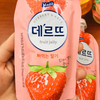 데르뜨 떠먹는 과일 3종, 짜먹는 과일 2종 총 10개 체험 — 4.5점을 준 리뷰어가 2020년 3월 올린 사용 사진