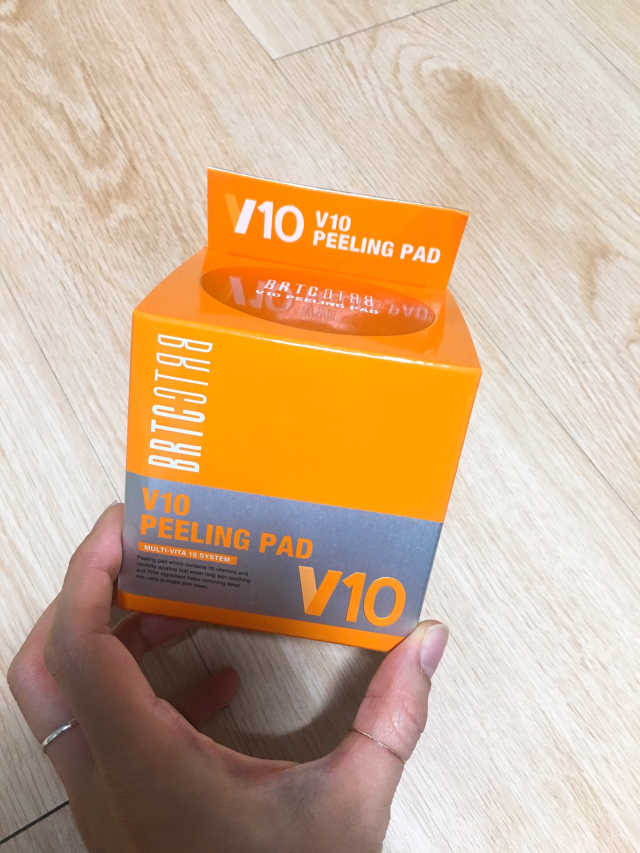 V10 필링패드 리뷰 사진