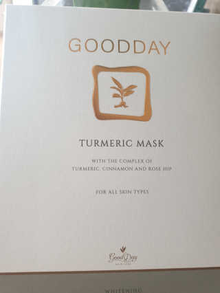 GoodDay Skincare GoodDay 강황 마스크 — 5점을 준 리뷰어가 2020년 3월 올린 사용 사진