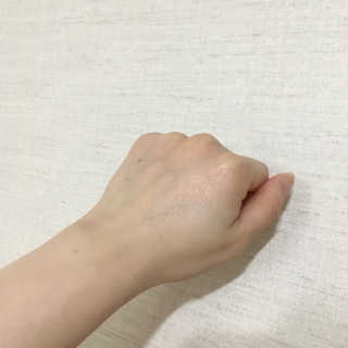 끈적임없는 즉각흡수 아미모네 바다페이셜오일 — 4.5점을 준 리뷰어가 2019년 12월 올린 사용 사진