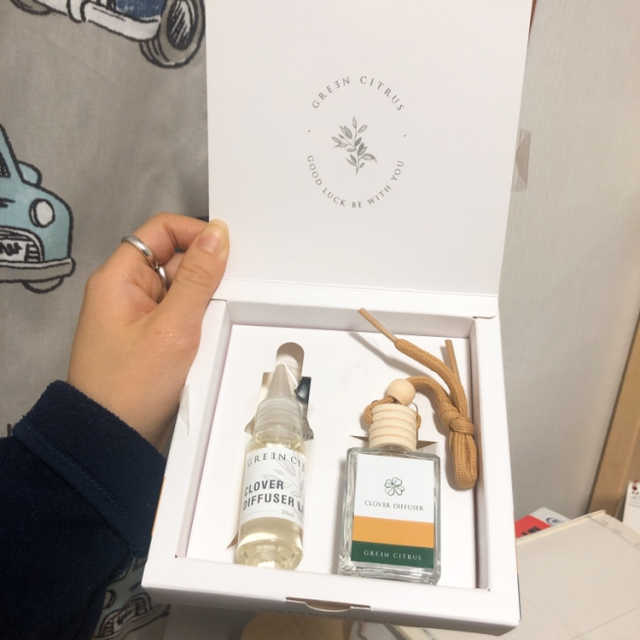 네잎클로버를 담은 디퓨저 리뷰 사진
