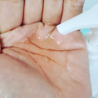 아쿠아큐링 아쿠아S링 퓨어리프레싱 헤어케어 500ml — 5점을 준 리뷰어가 2018년 8월 올린 사용 사진